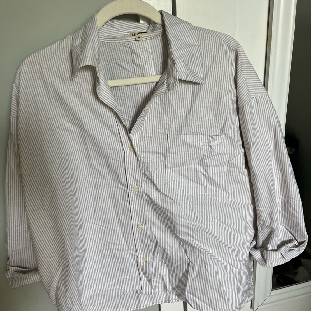 Djerf Avenue Breezy Shirt Beige Stripe - Picture 3 of 5